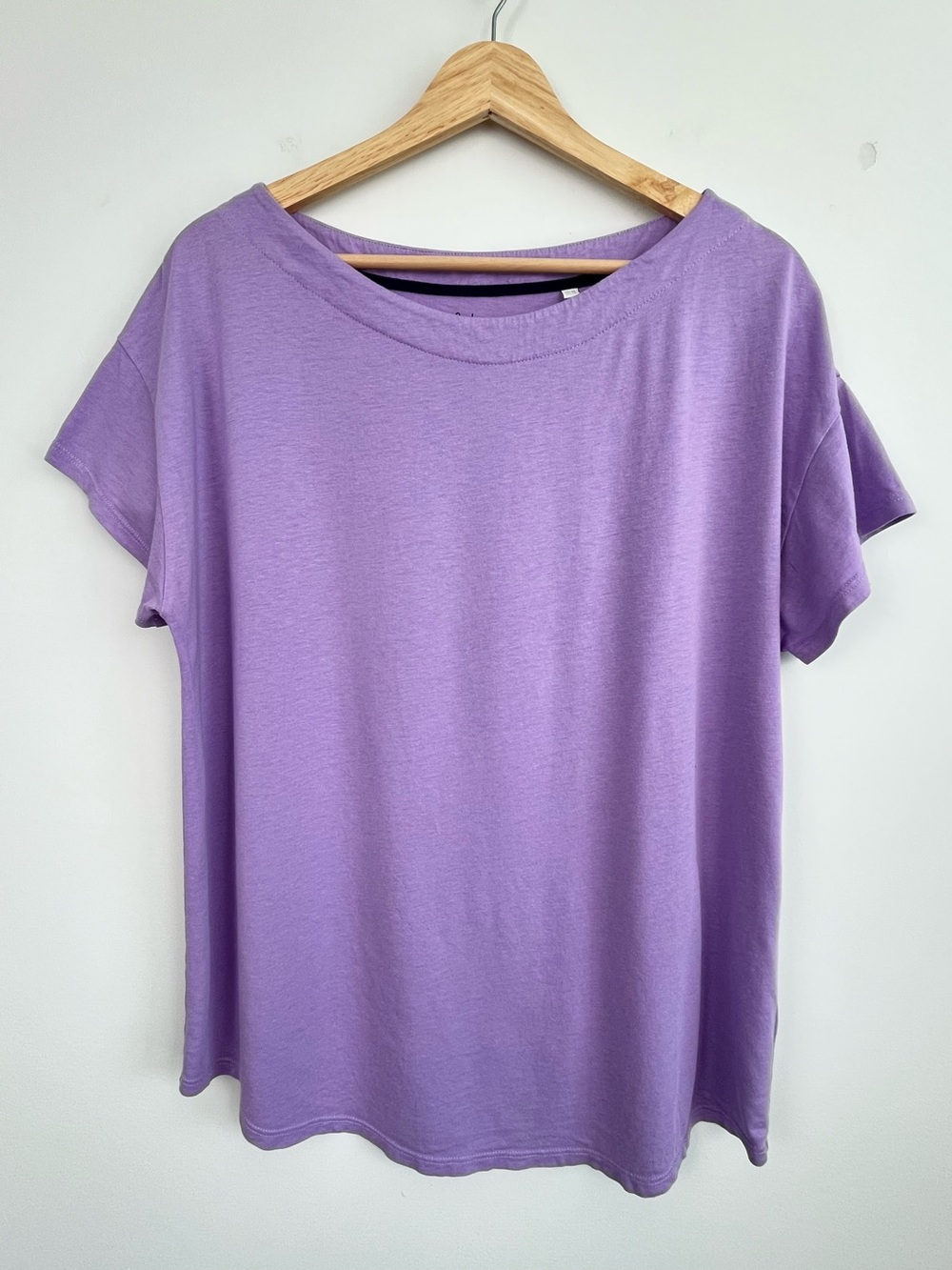 Boden light purple cotton modal boatneck t-shirt, US 14.
